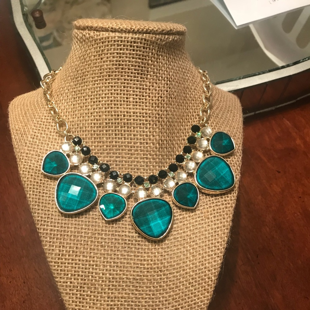 White House black-market statement necklace